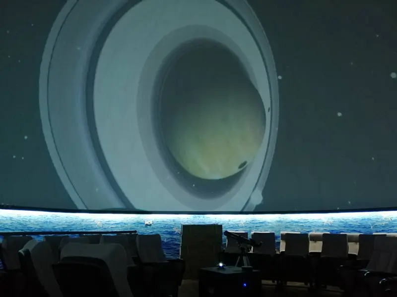 Projects-for-Planetariums-and-Dome-Cinemas4lan